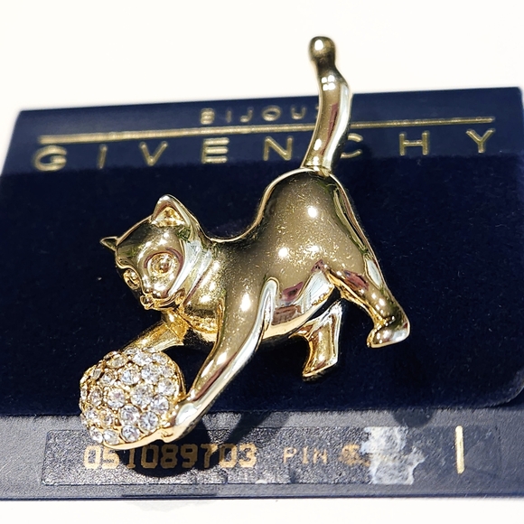Givenchy Cat Kitten Brooch Pin Vintage NWT Gold Tone Swarovski Crystals - Picture 9 of 15